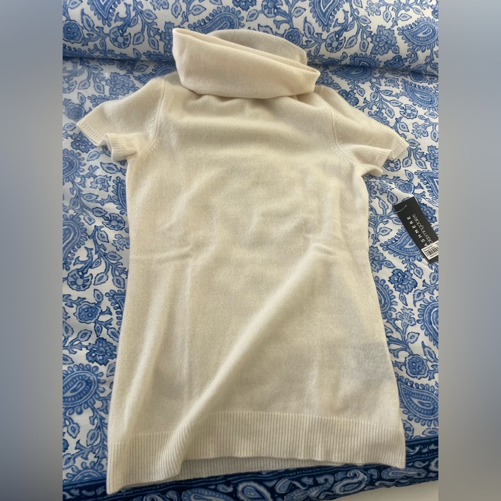 Cream Turtleneck Sweater short sleeve